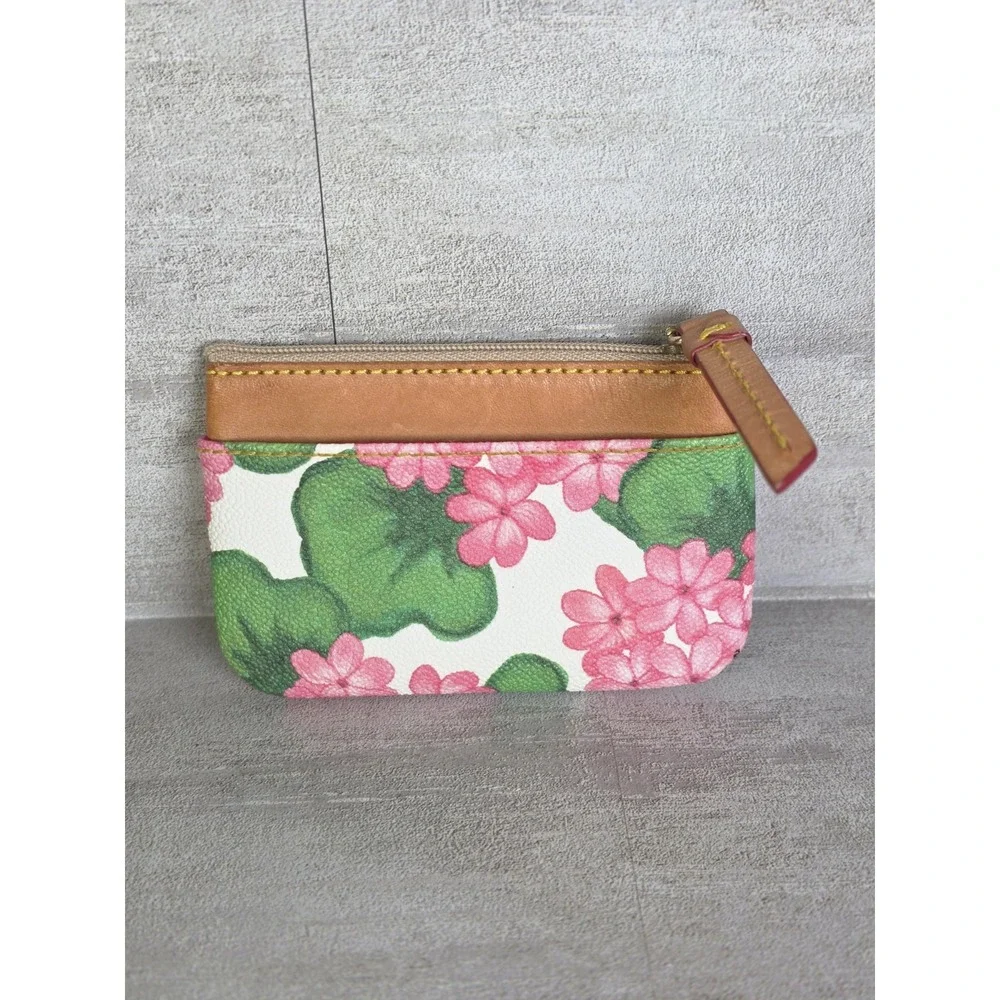 Dooney & Bourke good